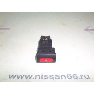 Кнопка аварийной сигнализации Nissan Sunny B14 б/у