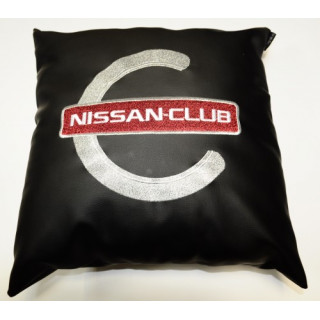 Подушка автомобильная Nissan Club экокожа черная 40x40 см